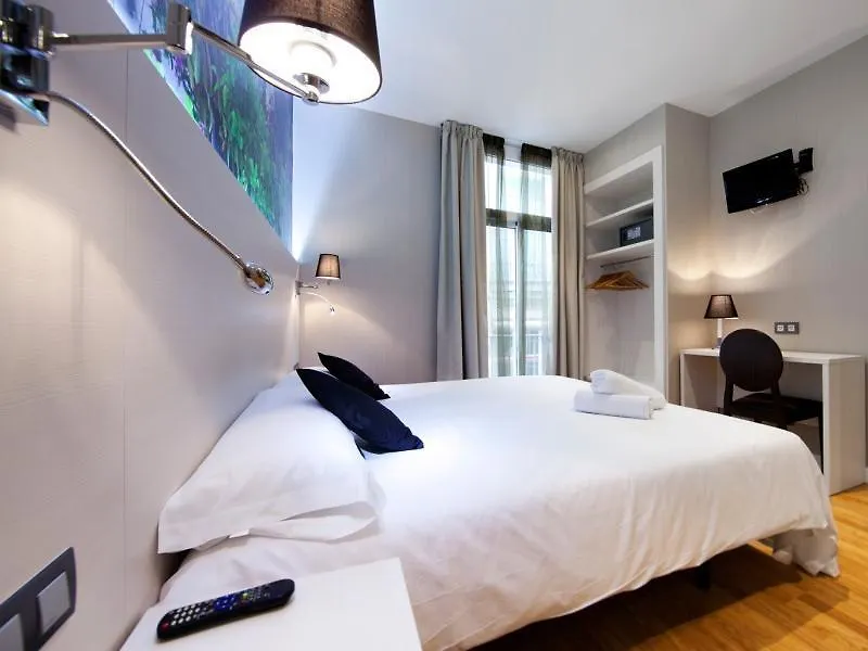 Hostal Bcn Ramblas Barcelona 2*,  Spain