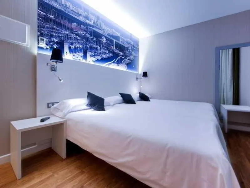 Hostal Bcn Ramblas Barcelona 2*,  Espanha