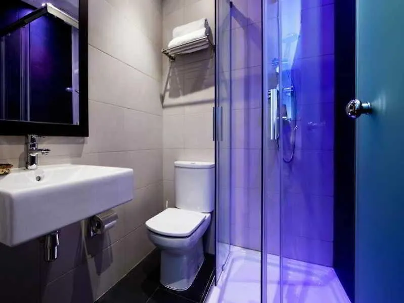 Hostal Bcn Ramblas Barcelona Penzion